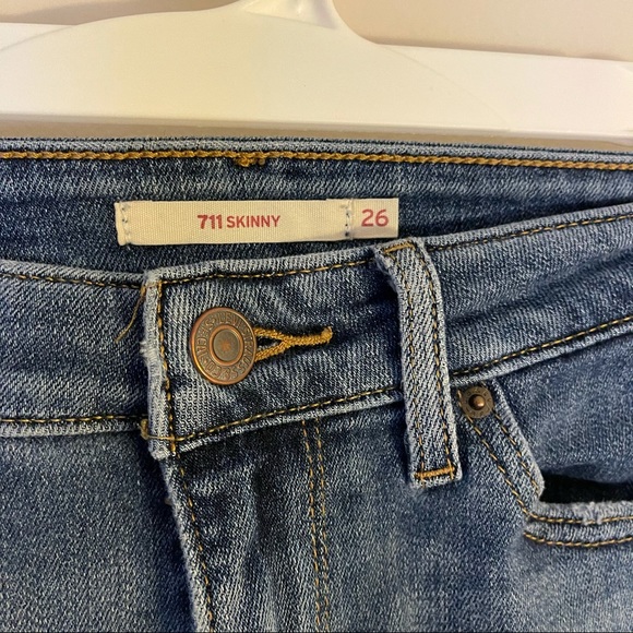Levi's® 711™ Skinny Ankle Jean - Picture 3 of 7